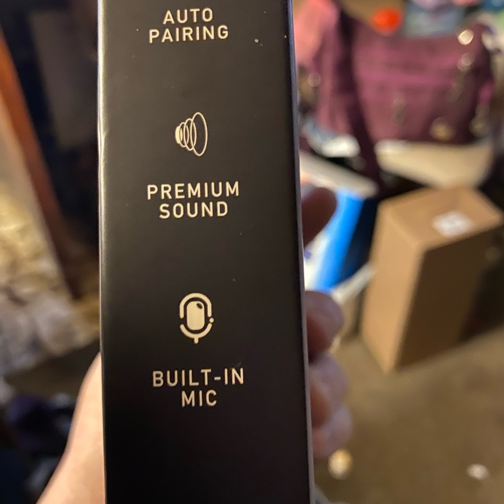 Black True Wireless Earbuds - Picture 3 of 5